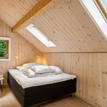 Vaula - 300m From The Sea By Interhome *